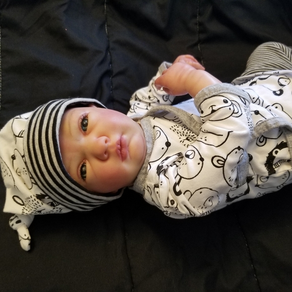 SOLD!!!! Realborn Logan w/COA SALE! - Picture 5 of 8